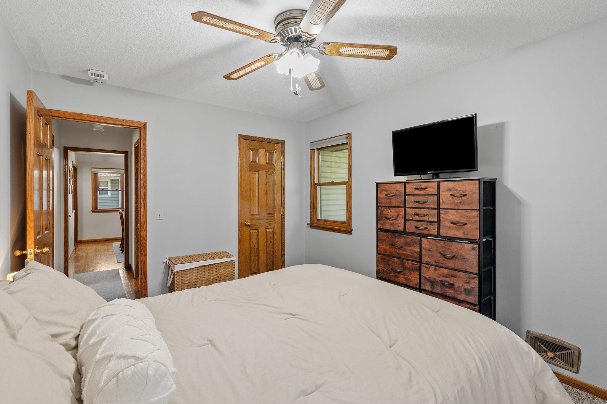 View of Residential at 856 Maple Street, Spring Lake Park MN 55432, Spring Lake Park (26 of 36) - Mike Wilen | Minnesota Team Real Estate