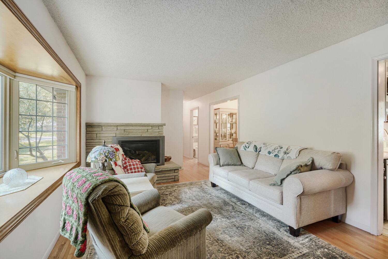 View of Residential at 9242 15th Avenue, Bloomington MN 55425, Bloomington (6 of 29) - Mike Wilen | Minnesota Team Real Estate