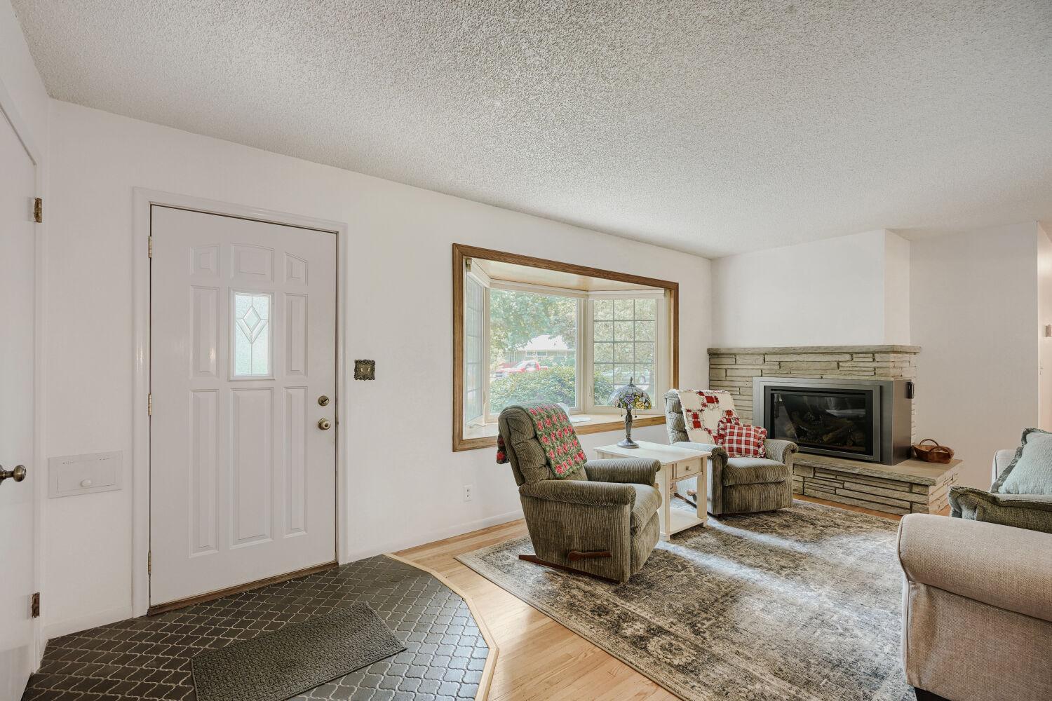 View of Residential at 9242 15th Avenue, Bloomington MN 55425, Bloomington (5 of 29) - Mike Wilen | Minnesota Team Real Estate