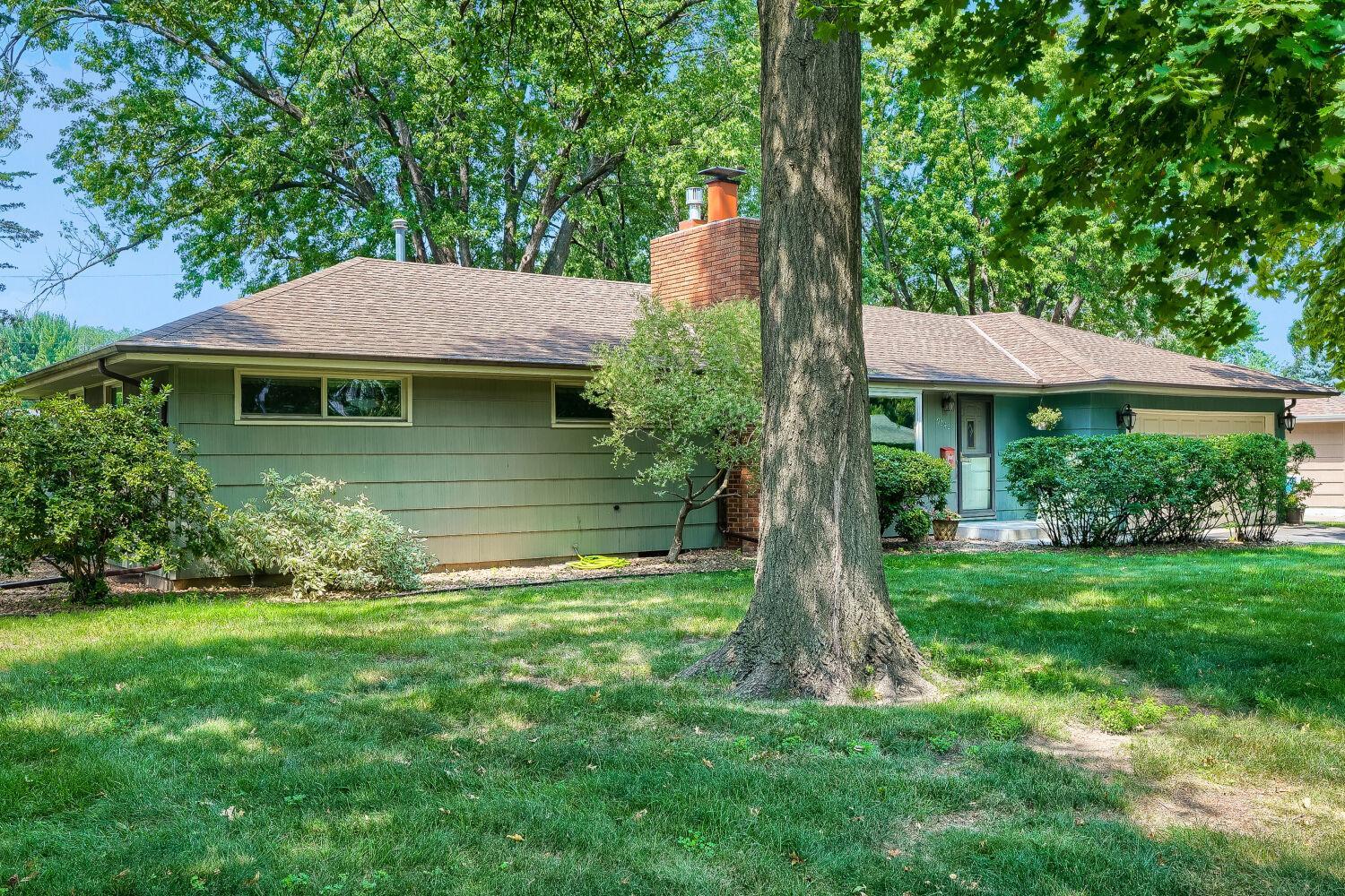 View of Residential at 9242 15th Avenue, Bloomington MN 55425, Bloomington (2 of 29) - Mike Wilen | Minnesota Team Real Estate