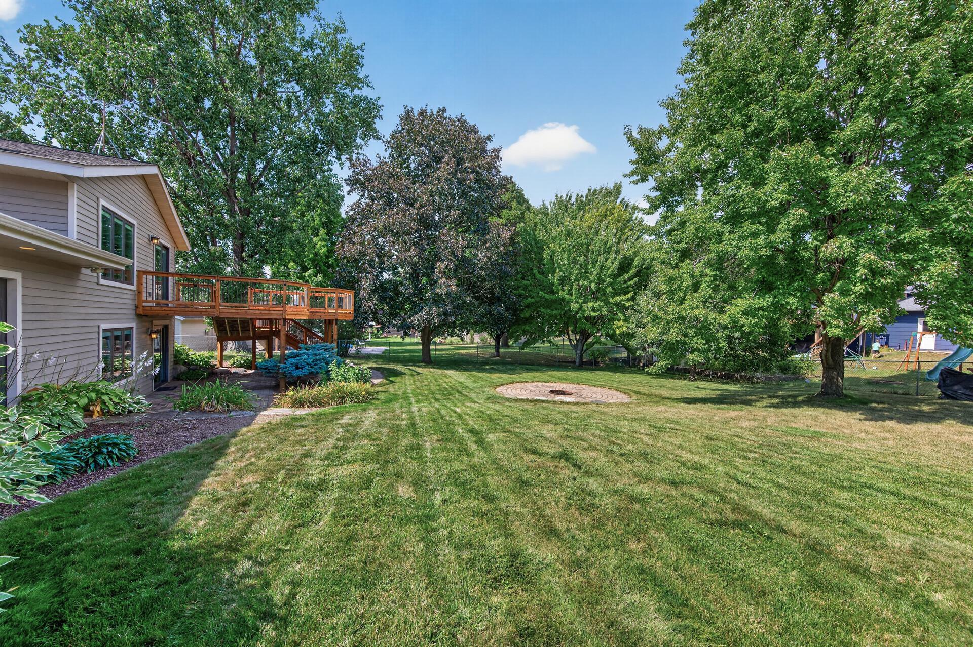 View of Residential at 1945 Beaver Dam Court, Eagan MN 55122, Eagan (30 of 33) - Mike Wilen | Minnesota Team Real Estate