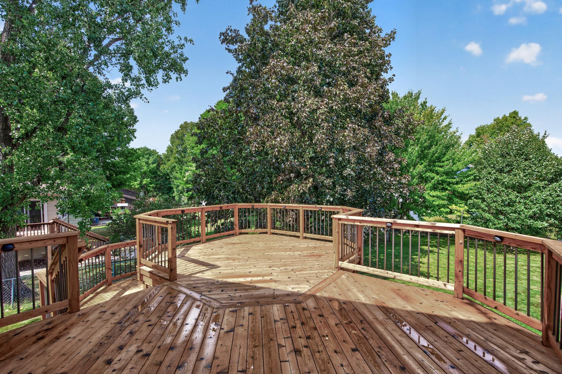 View of Residential at 1945 Beaver Dam Court, Eagan MN 55122, Eagan (27 of 33) - Mike Wilen | Minnesota Team Real Estate