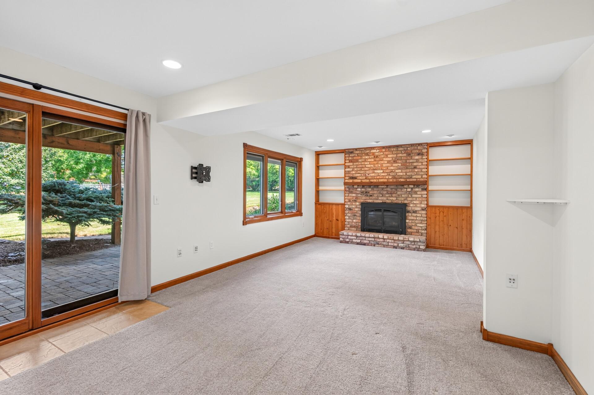 View of Residential at 1945 Beaver Dam Court, Eagan MN 55122, Eagan (21 of 33) - Mike Wilen | Minnesota Team Real Estate
