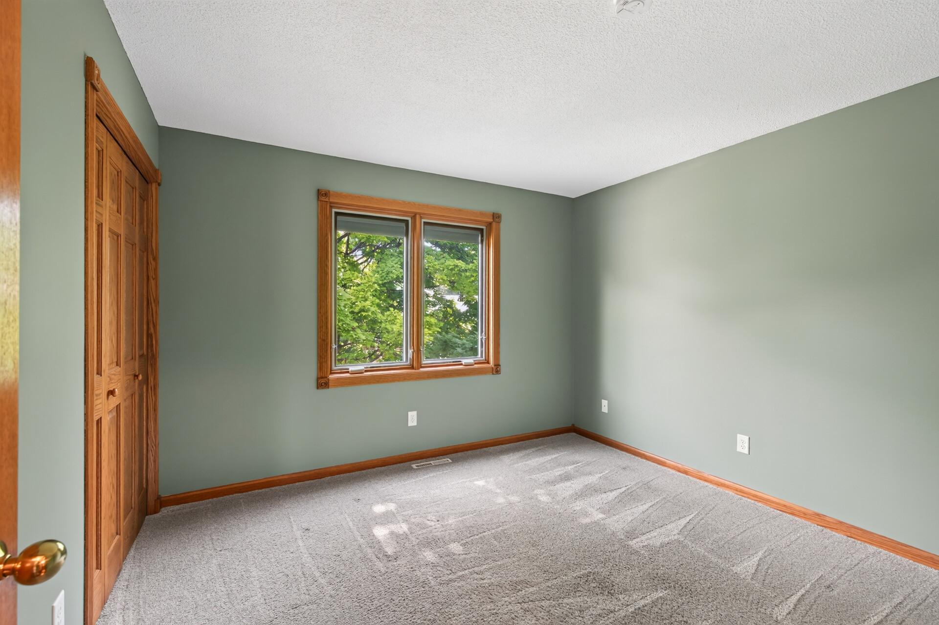View of Residential at 1945 Beaver Dam Court, Eagan MN 55122, Eagan (16 of 33) - Mike Wilen | Minnesota Team Real Estate