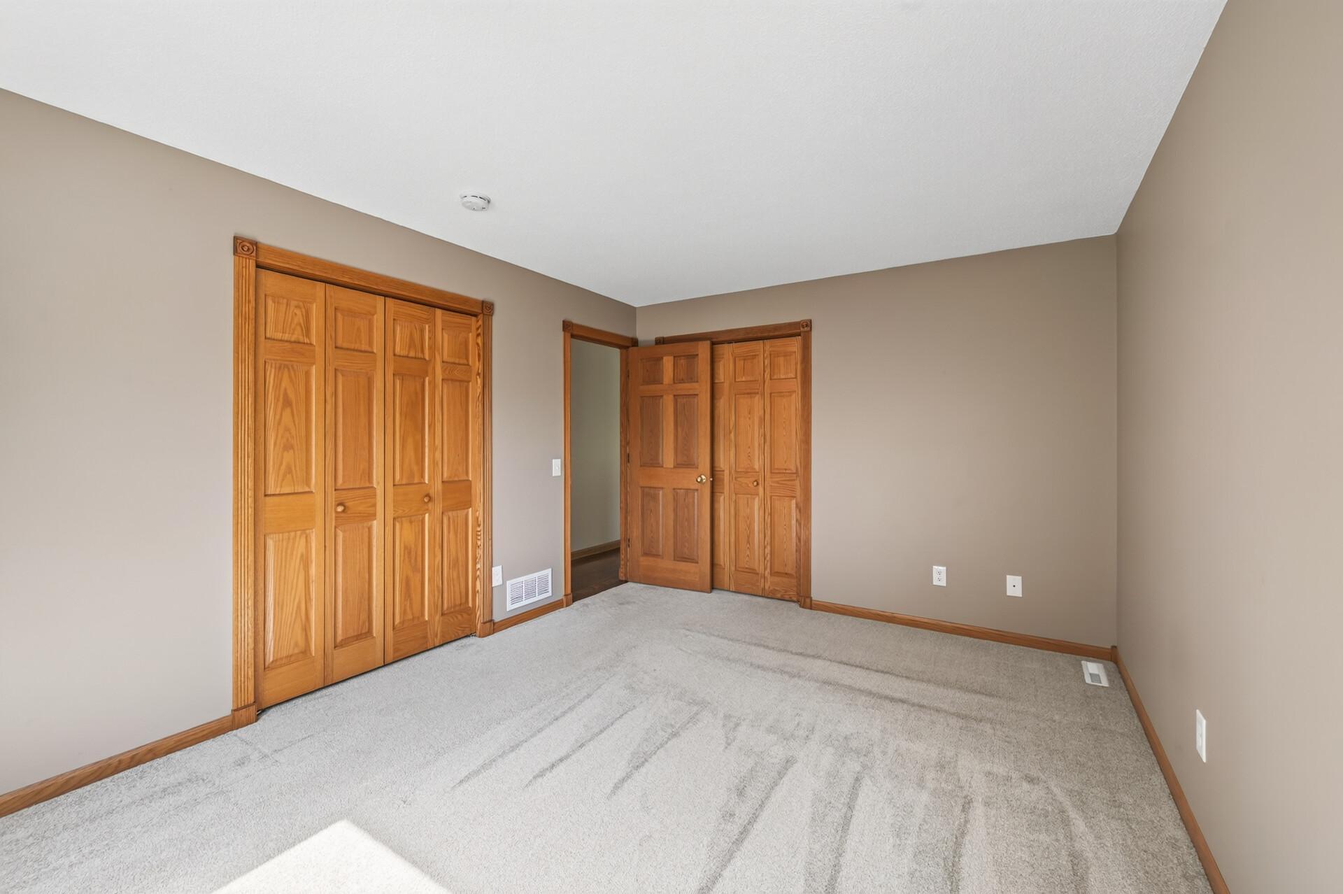 View of Residential at 1945 Beaver Dam Court, Eagan MN 55122, Eagan (14 of 33) - Mike Wilen | Minnesota Team Real Estate