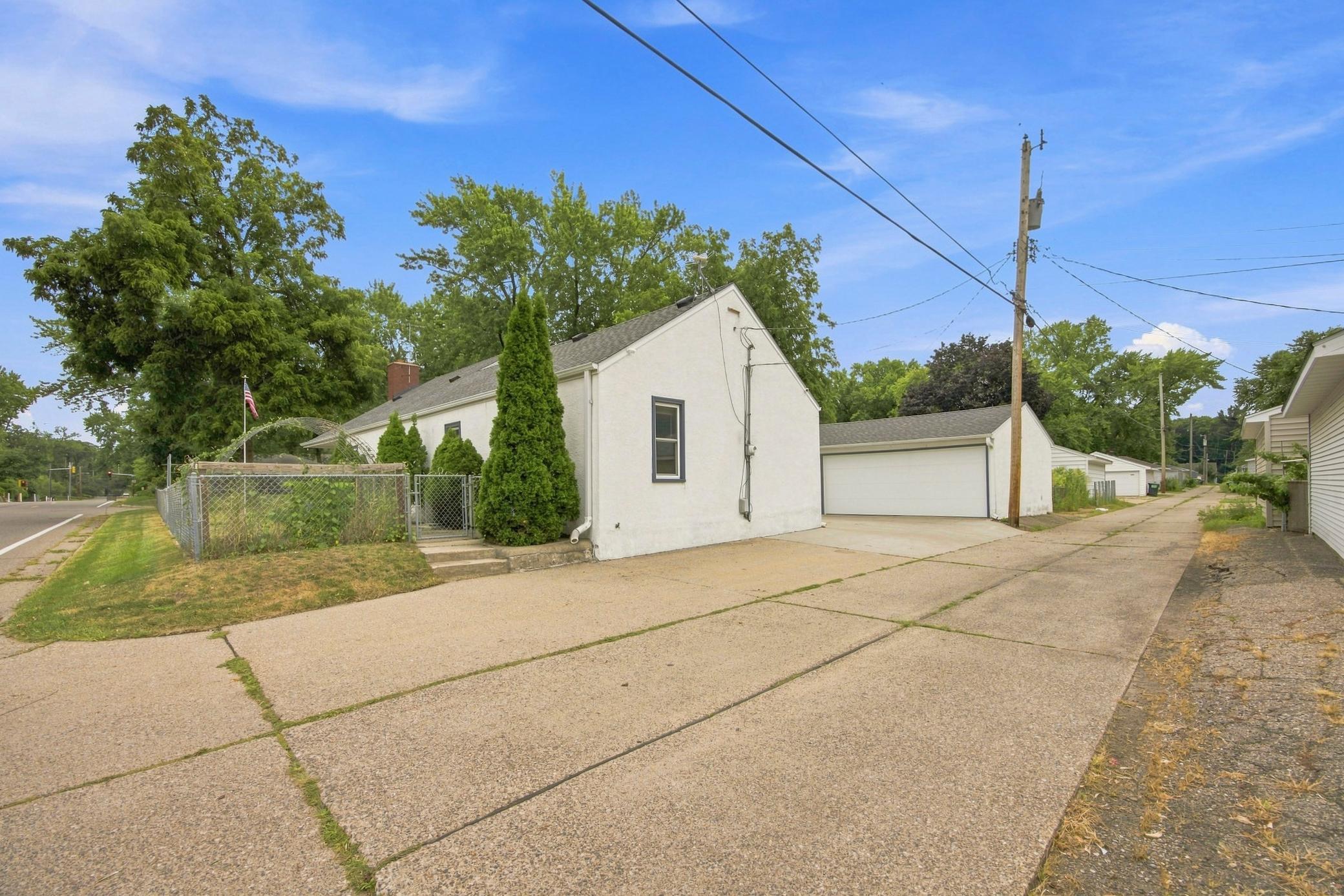 View of Residential at 6900 Queen Avenue, Richfield MN 55423, Richfield (26 of 28) - Mike Wilen | Minnesota Team Real Estate
