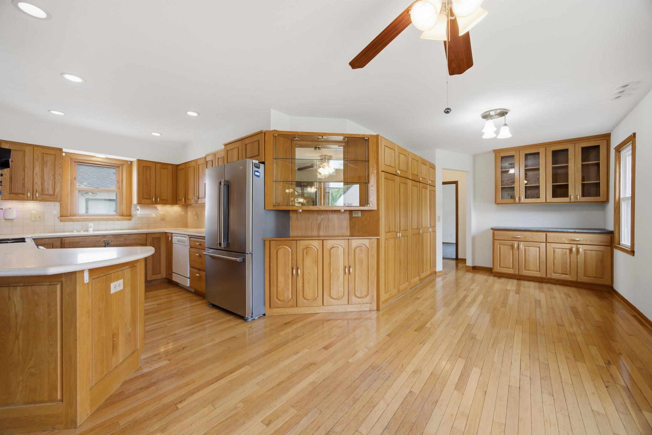 View of Residential at 6900 Queen Avenue, Richfield MN 55423, Richfield (7 of 28) - Mike Wilen | Minnesota Team Real Estate
