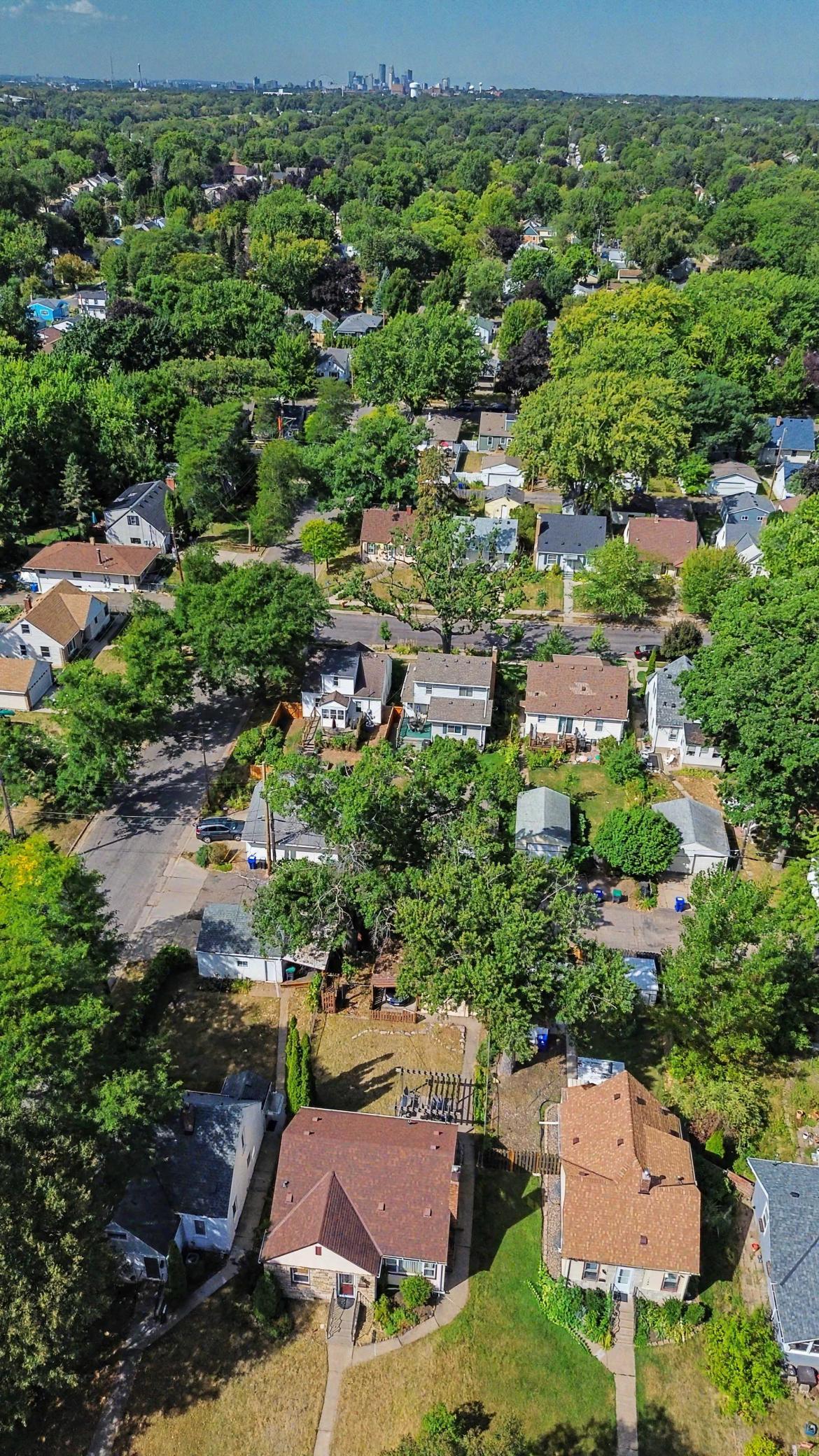 View of Residential at 1595 Maywood Street, Saint Paul MN 55117, Saint Paul (32 of 33) - Mike Wilen | Minnesota Team Real Estate
