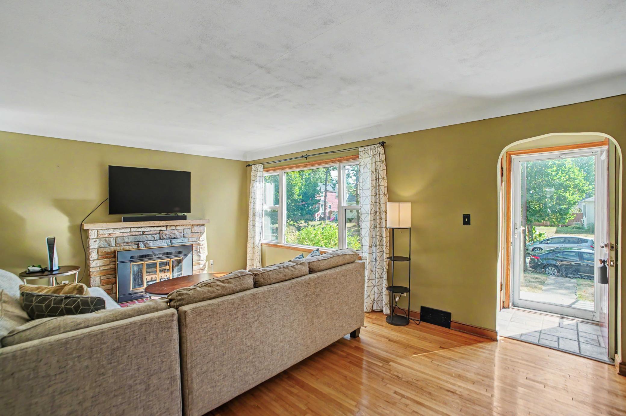 View of Residential at 1595 Maywood Street, Saint Paul MN 55117, Saint Paul (4 of 33) - Mike Wilen | Minnesota Team Real Estate