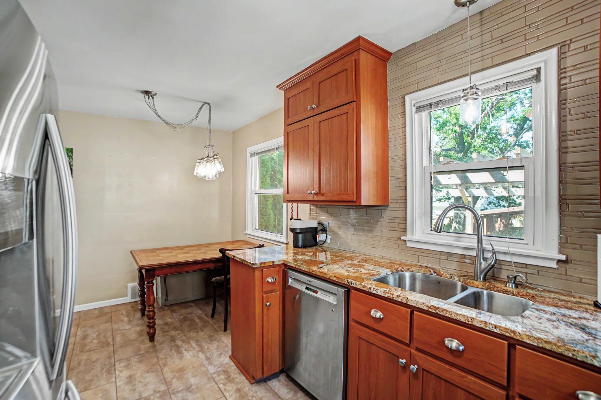 View of Residential at 1595 Maywood Street, Saint Paul MN 55117, Saint Paul (12 of 33) - Mike Wilen | Minnesota Team Real Estate