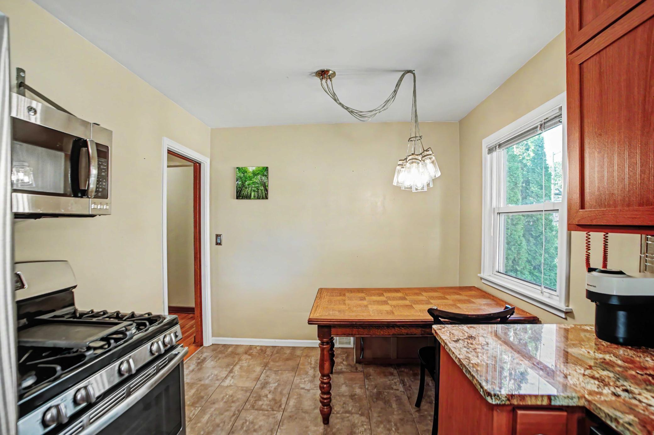 View of Residential at 1595 Maywood Street, Saint Paul MN 55117, Saint Paul (15 of 33) - Mike Wilen | Minnesota Team Real Estate
