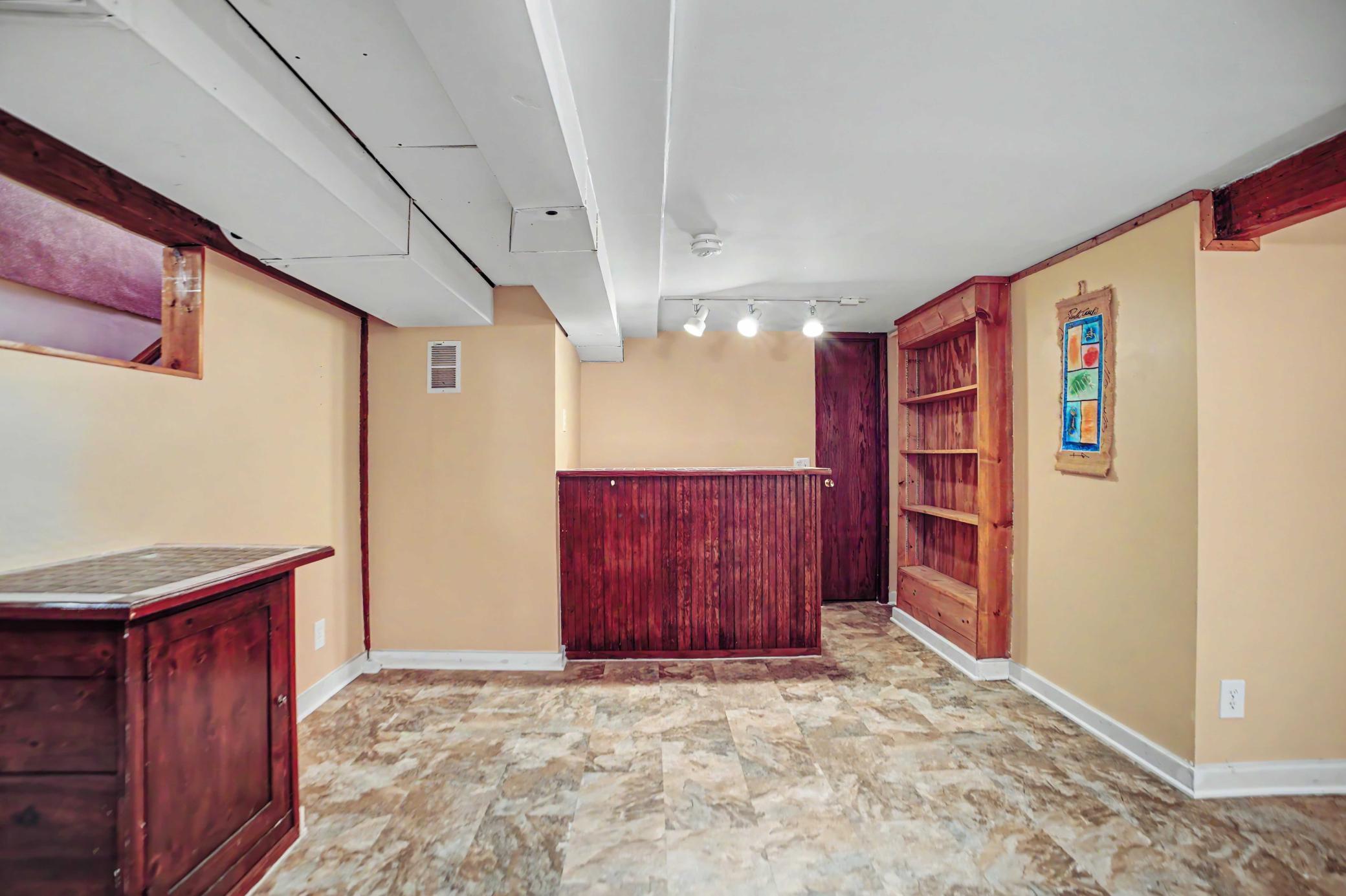 View of Residential at 1595 Maywood Street, Saint Paul MN 55117, Saint Paul (21 of 33) - Mike Wilen | Minnesota Team Real Estate