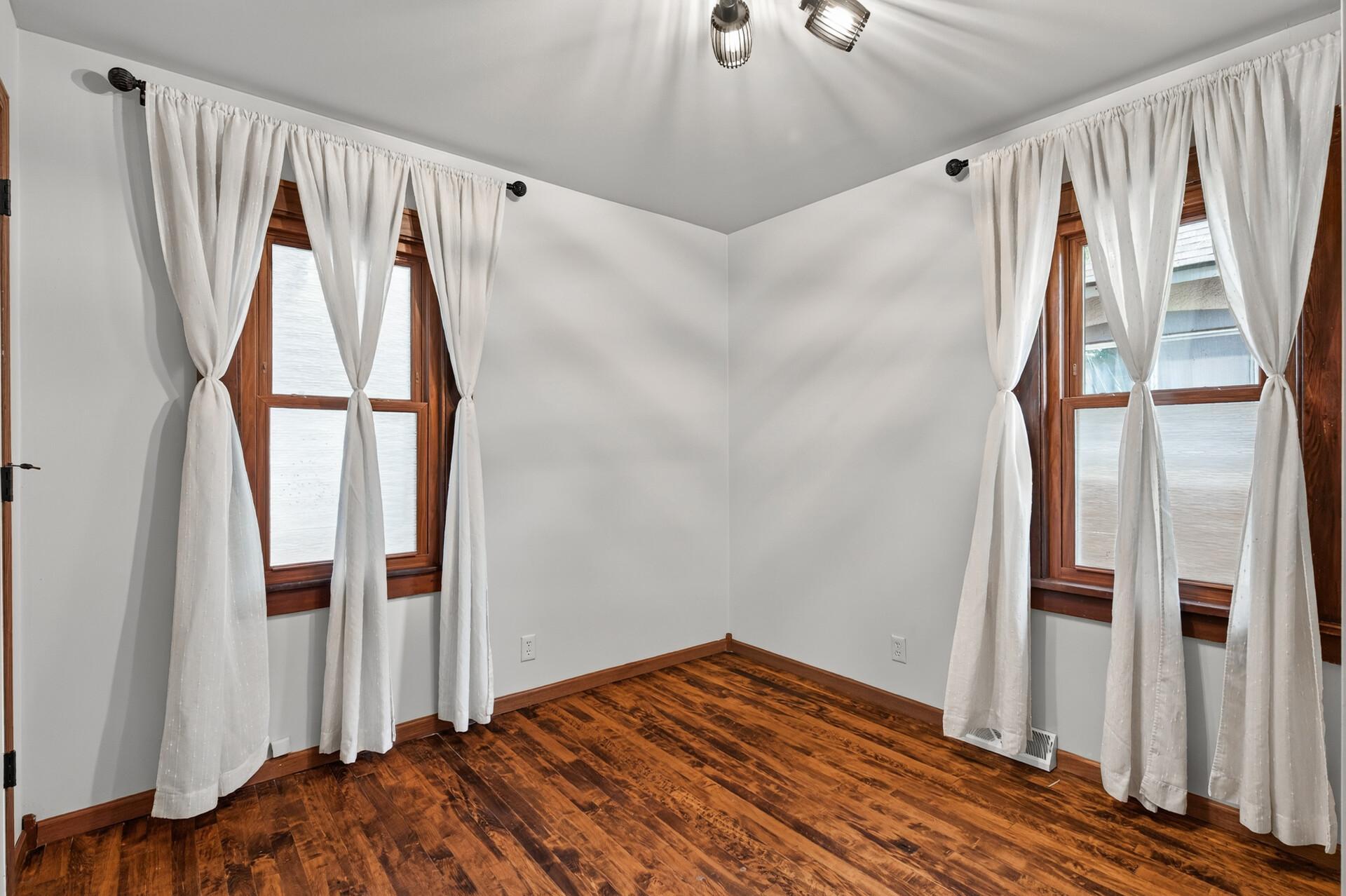 View of Residential at 4747 Camden Avenue, Minneapolis MN 55430, Minneapolis (14 of 27) - Mike Wilen | Minnesota Team Real Estate