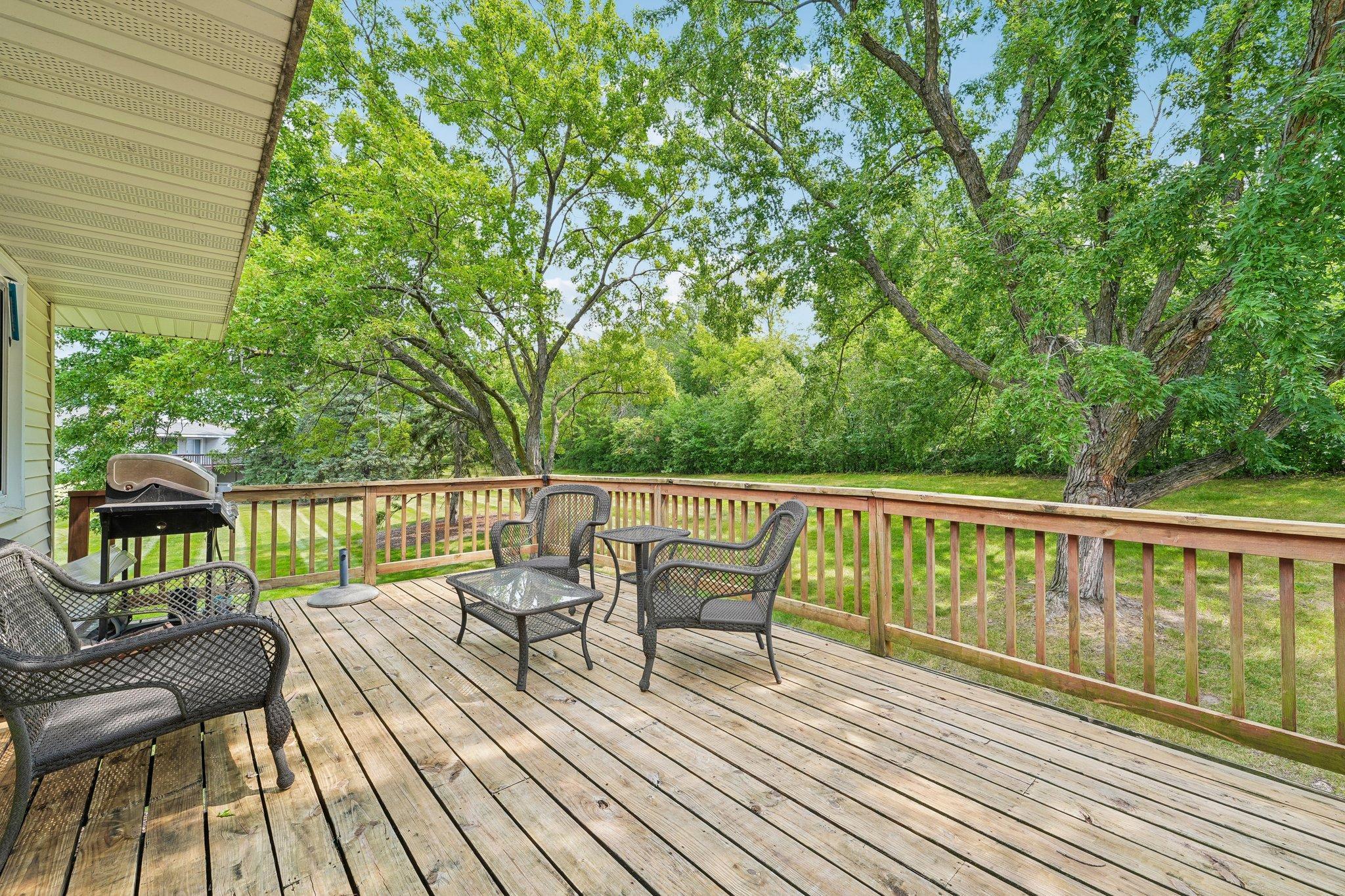 View of Residential at 12311 Oak Leaf Court, Burnsville MN 55337, Burnsville (22 of 30) - Mike Wilen | Minnesota Team Real Estate