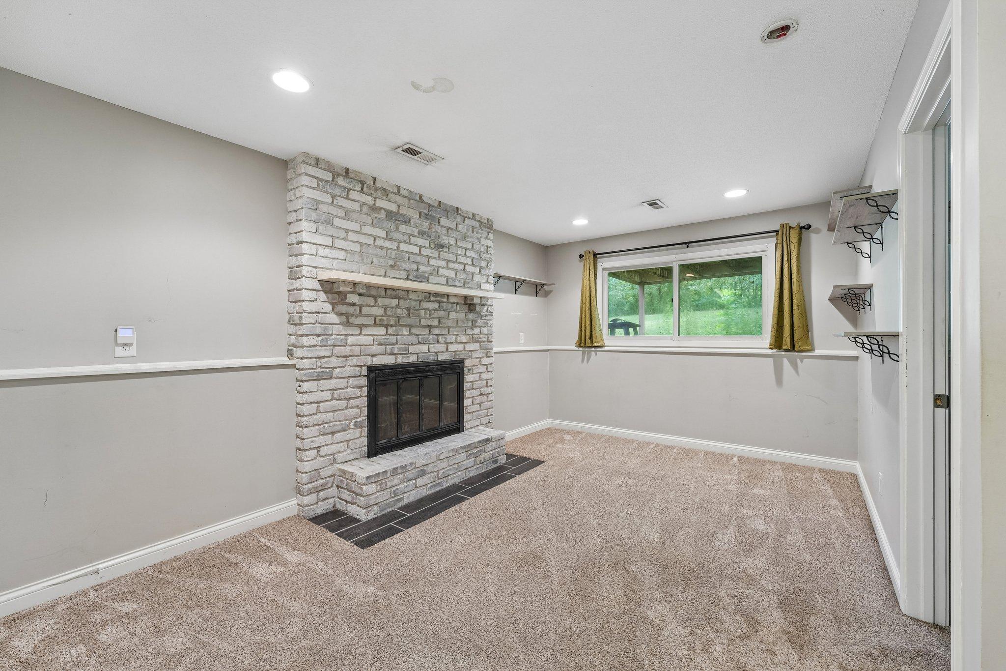 View of Residential at 12311 Oak Leaf Court, Burnsville MN 55337, Burnsville (17 of 30) - Mike Wilen | Minnesota Team Real Estate