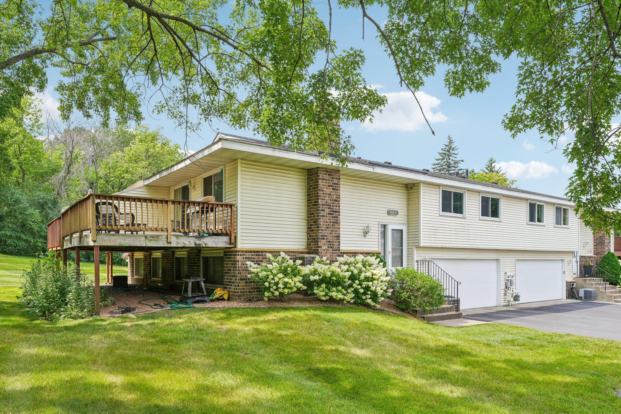 View of (TH) Quad/4 Corners at 12311 Oak Leaf Court, Burnsville - Mike Wilen | Minnesota Team Real Estate
