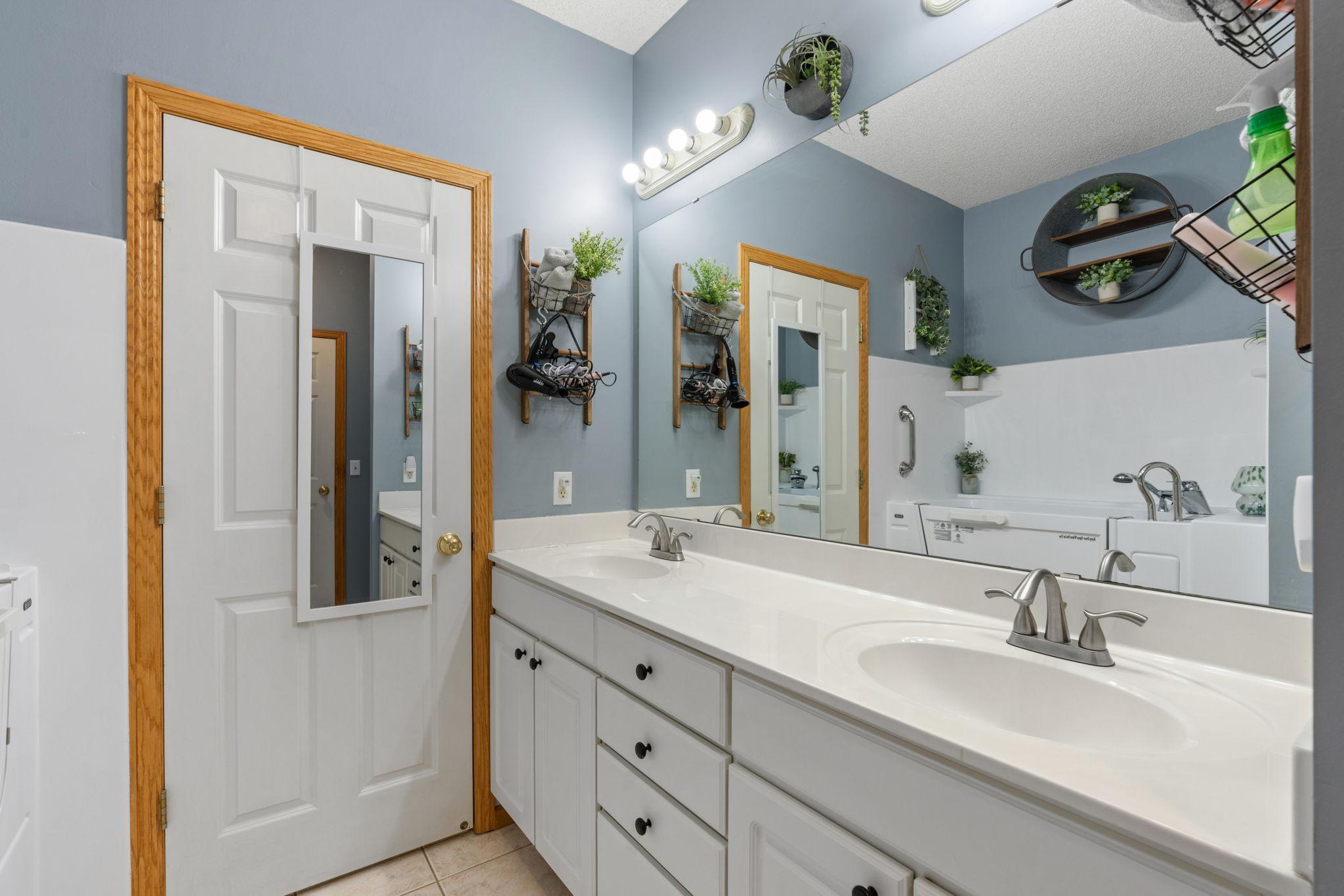 View of Residential at 15135 Crestview Circle, Rosemount MN 55068, Rosemount (13 of 27) - Mike Wilen | Minnesota Team Real Estate