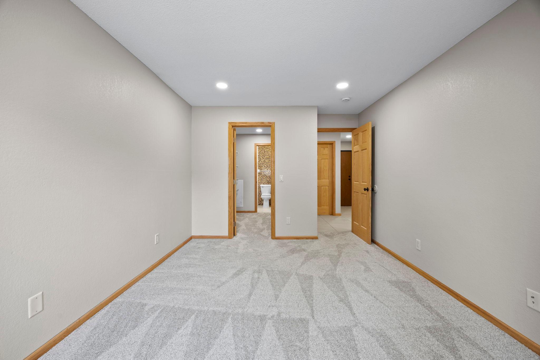 View of Residential at 3420 Golfview Drive #123, Eagan MN 55123, Eagan (25 of 60) - Mike Wilen | Minnesota Team Real Estate