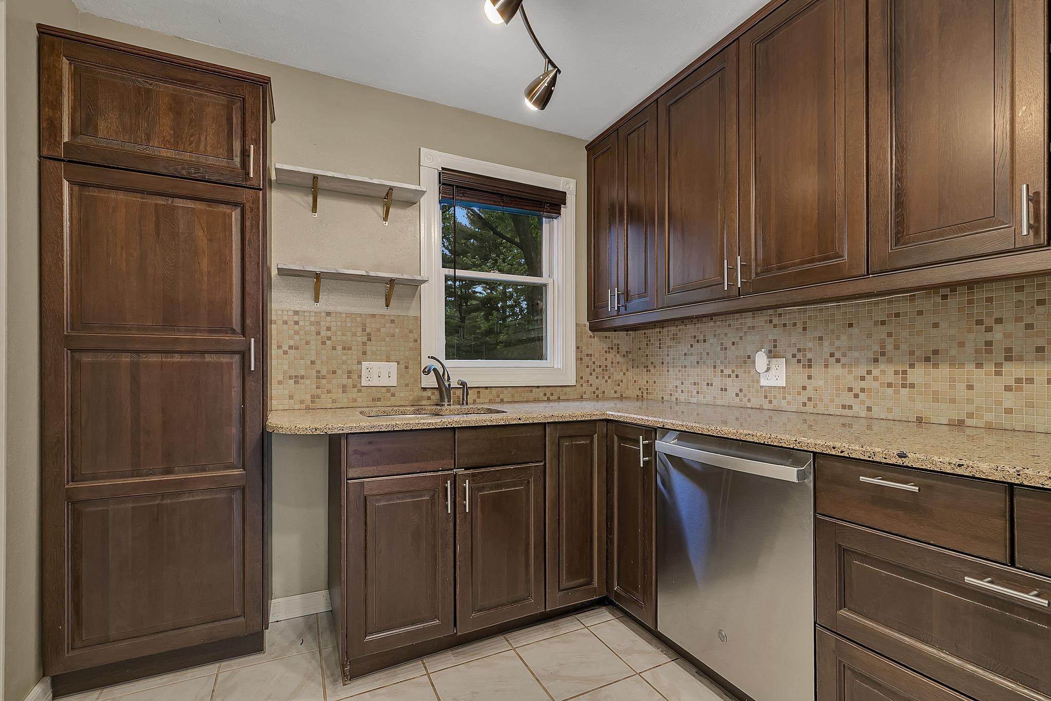 View of Residential at 10206 Lakeview Drive, Minnetonka MN 55305, Minnetonka (7 of 25) - Mike Wilen | Minnesota Team Real Estate