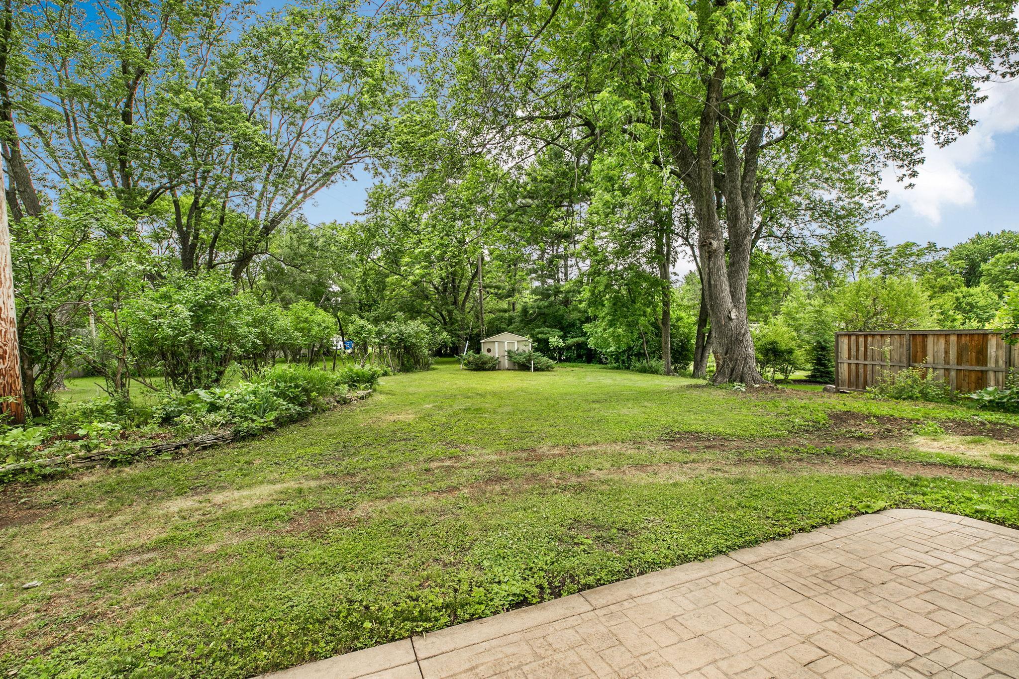 View of Residential at 10206 Lakeview Drive, Minnetonka MN 55305, Minnetonka (24 of 25) - Mike Wilen | Minnesota Team Real Estate