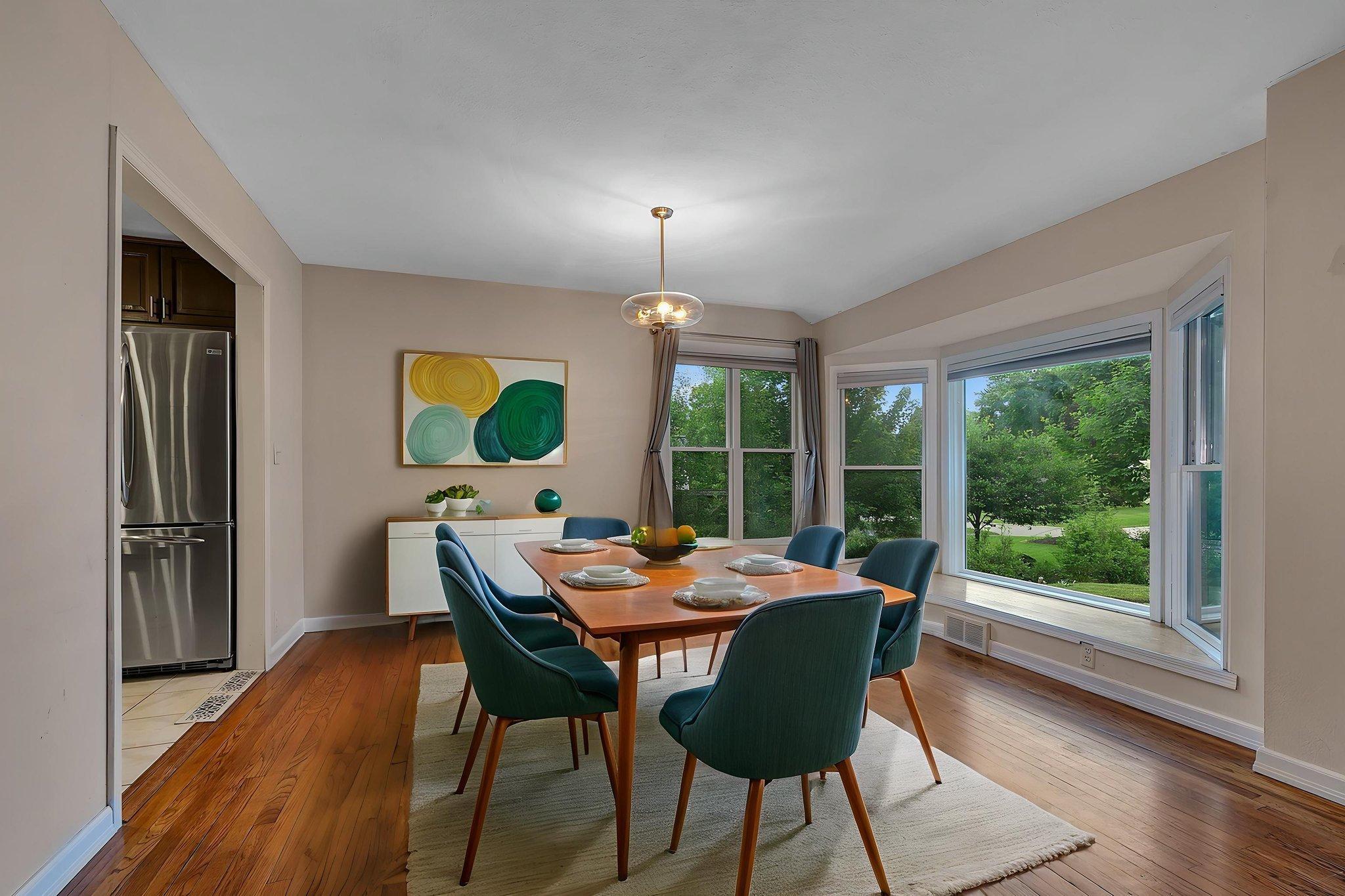 View of Residential at 10206 Lakeview Drive, Minnetonka MN 55305, Minnetonka (5 of 25) - Mike Wilen | Minnesota Team Real Estate