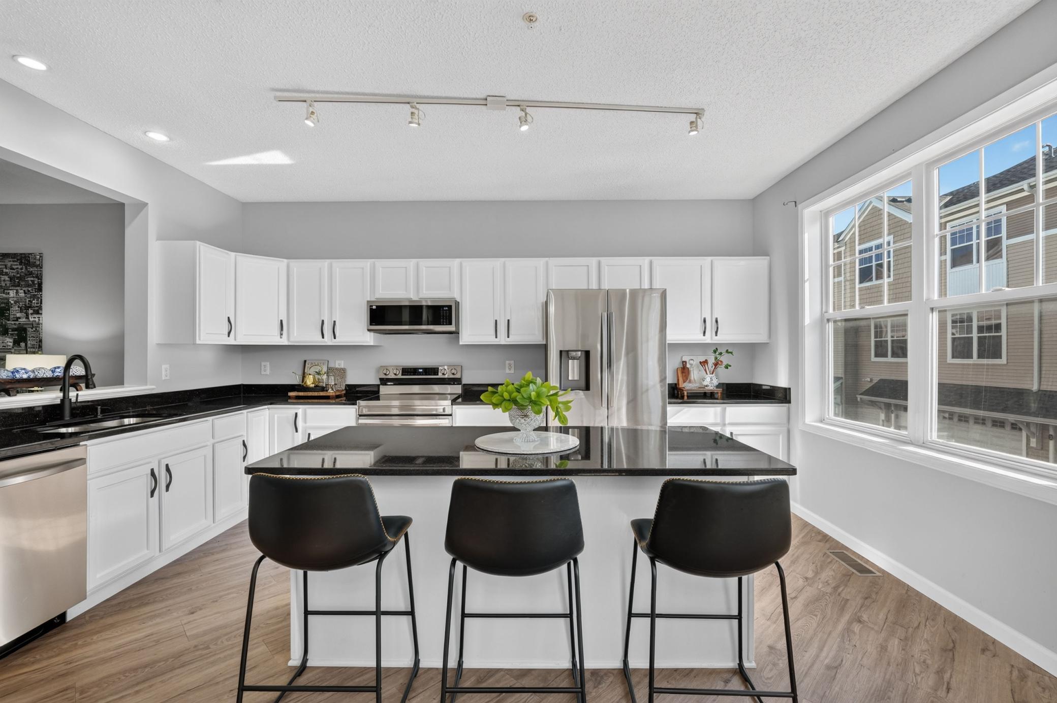 View of Residential at 1667 Village Trail #5, Maplewood MN 55109, Maplewood (14 of 46) - Mike Wilen | Minnesota Team Real Estate