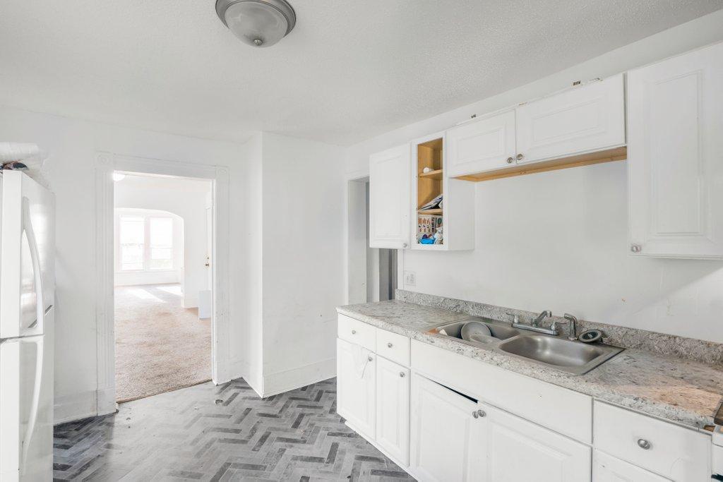View of Residential Income at 2124 Fremont Avenue, Minneapolis MN 55411, Minneapolis (27 of 34) - Mike Wilen | Minnesota Team Real Estate