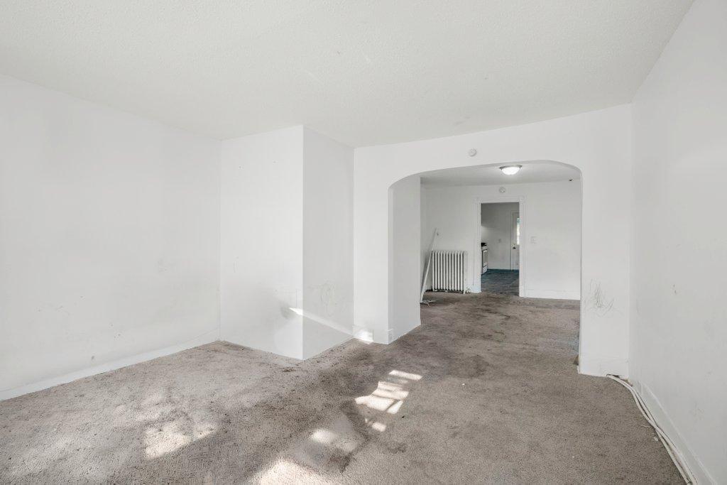 View of Residential Income at 2124 Fremont Avenue, Minneapolis MN 55411, Minneapolis (20 of 34) - Mike Wilen | Minnesota Team Real Estate