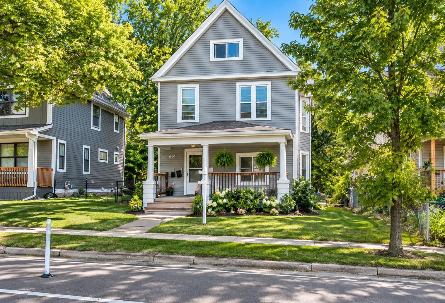 View of Residential Income at 2124 Fremont Avenue, Minneapolis MN 55411, Minneapolis (2 of 34) - Mike Wilen | Minnesota Team Real Estate
