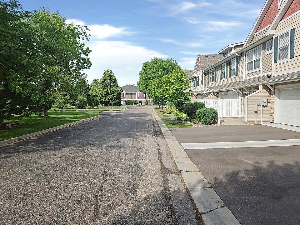 View of Residential at 15385 60th Avenue, Plymouth MN 55446, Plymouth (36 of 40) - Mike Wilen | Minnesota Team Real Estate