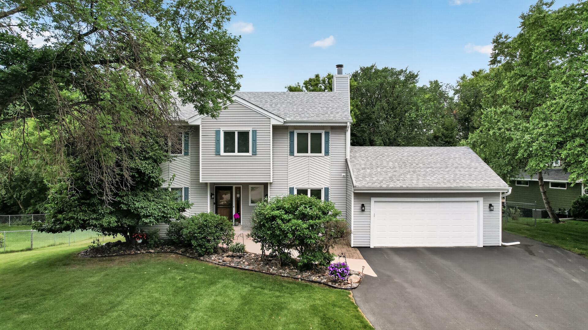 View of Residential at 18425 Harrogate Drive, Eden Prairie MN 55346, Eden Prairie (2 of 74) - Mike Wilen | Minnesota Team Real Estate
