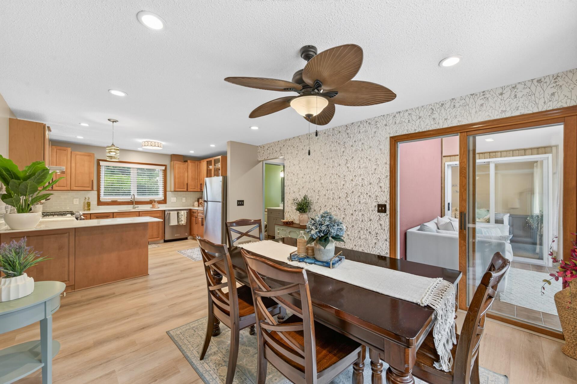 View of Residential at 18425 Harrogate Drive, Eden Prairie MN 55346, Eden Prairie (21 of 74) - Mike Wilen | Minnesota Team Real Estate