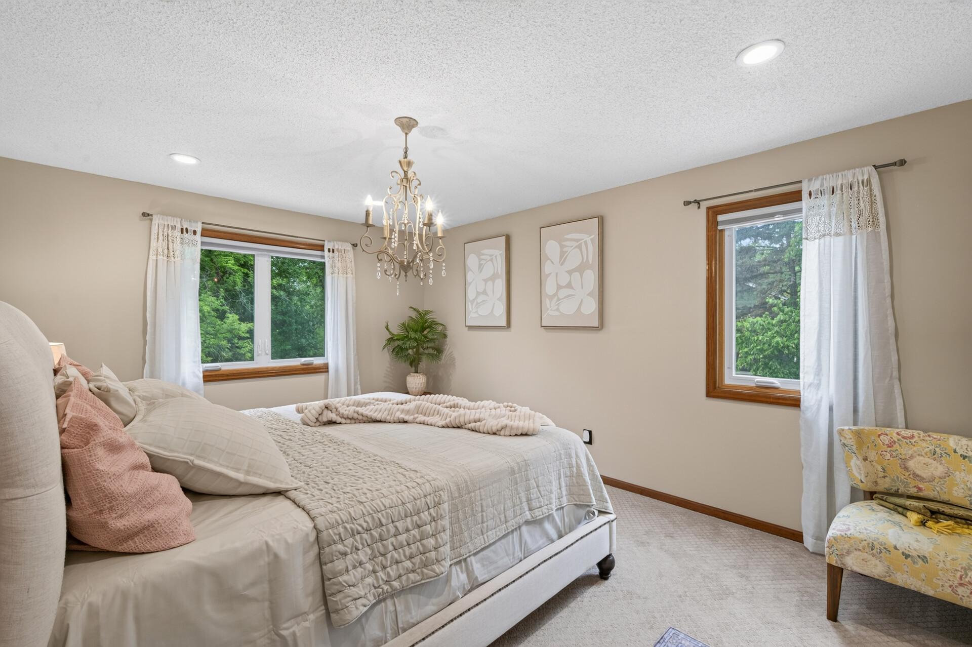 View of Residential at 18425 Harrogate Drive, Eden Prairie MN 55346, Eden Prairie (30 of 74) - Mike Wilen | Minnesota Team Real Estate