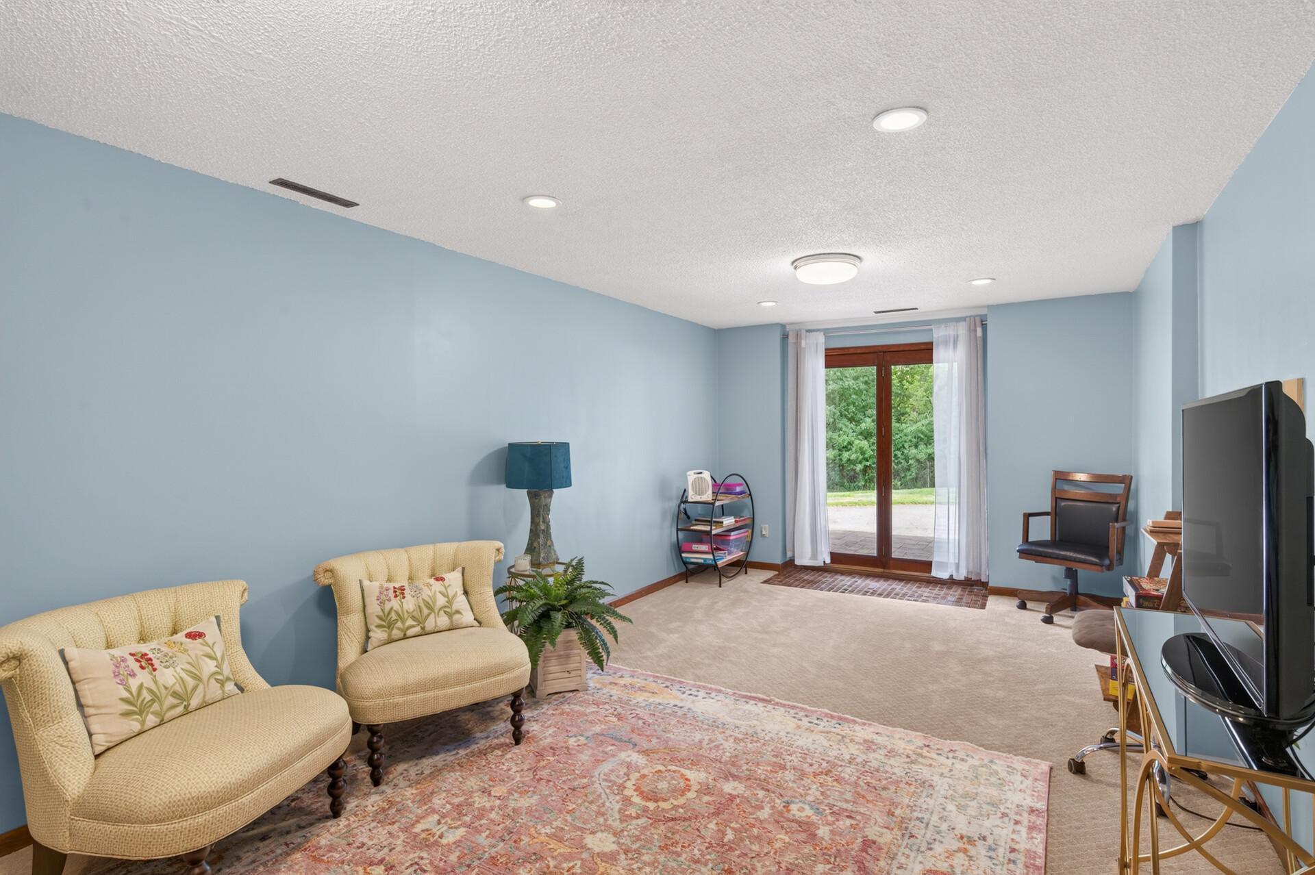 View of Residential at 18425 Harrogate Drive, Eden Prairie MN 55346, Eden Prairie (43 of 74) - Mike Wilen | Minnesota Team Real Estate