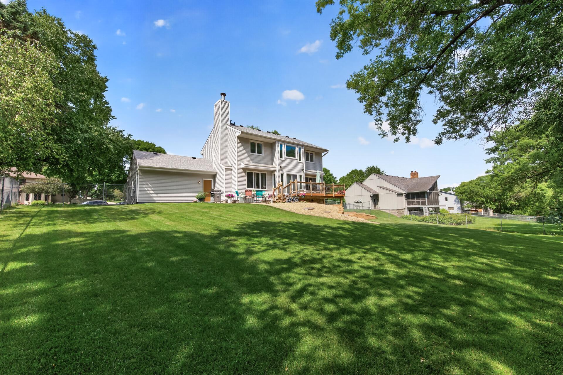 View of Residential at 18425 Harrogate Drive, Eden Prairie MN 55346, Eden Prairie (51 of 74) - Mike Wilen | Minnesota Team Real Estate