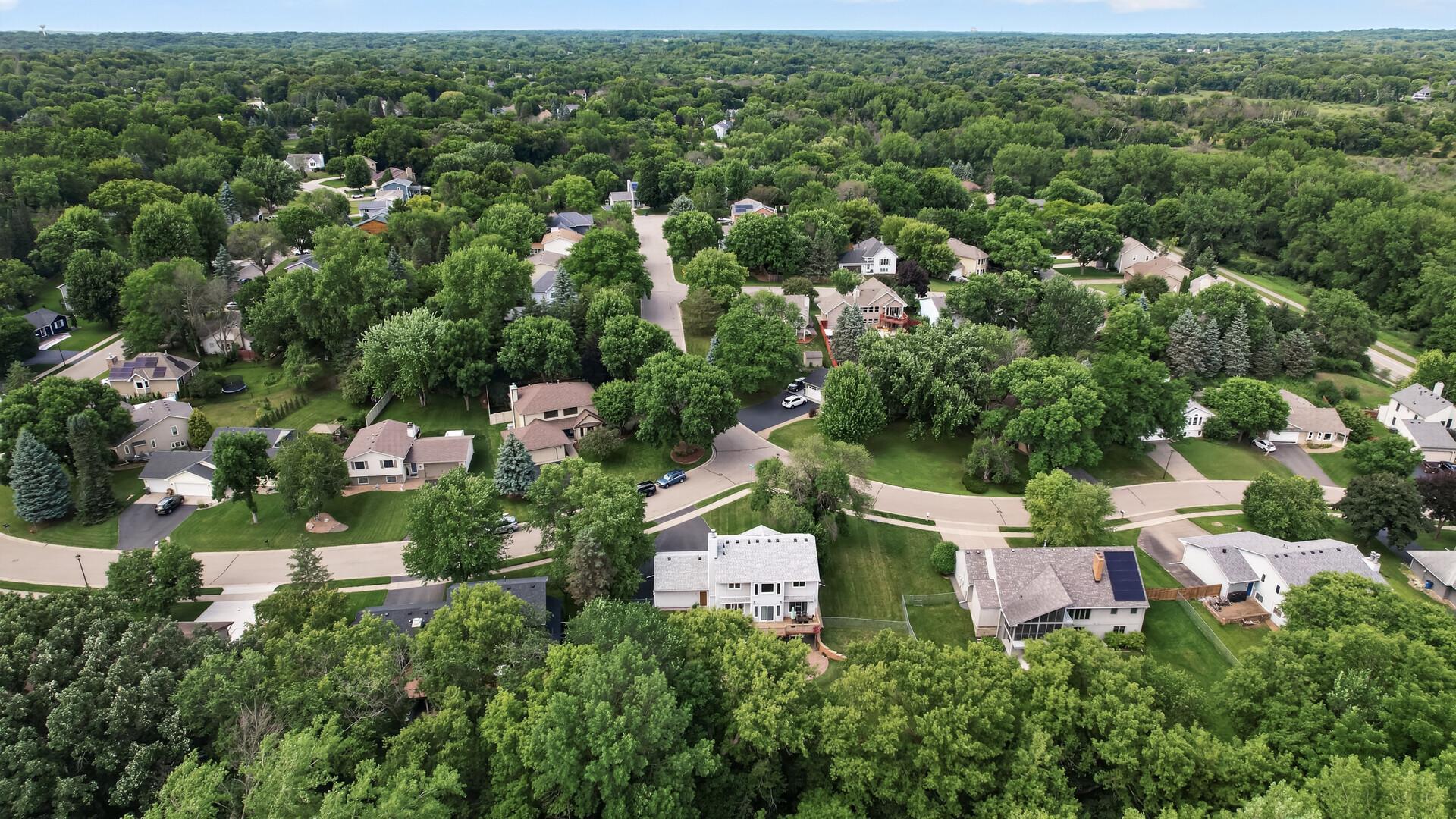 View of Residential at 18425 Harrogate Drive, Eden Prairie MN 55346, Eden Prairie (64 of 74) - Mike Wilen | Minnesota Team Real Estate