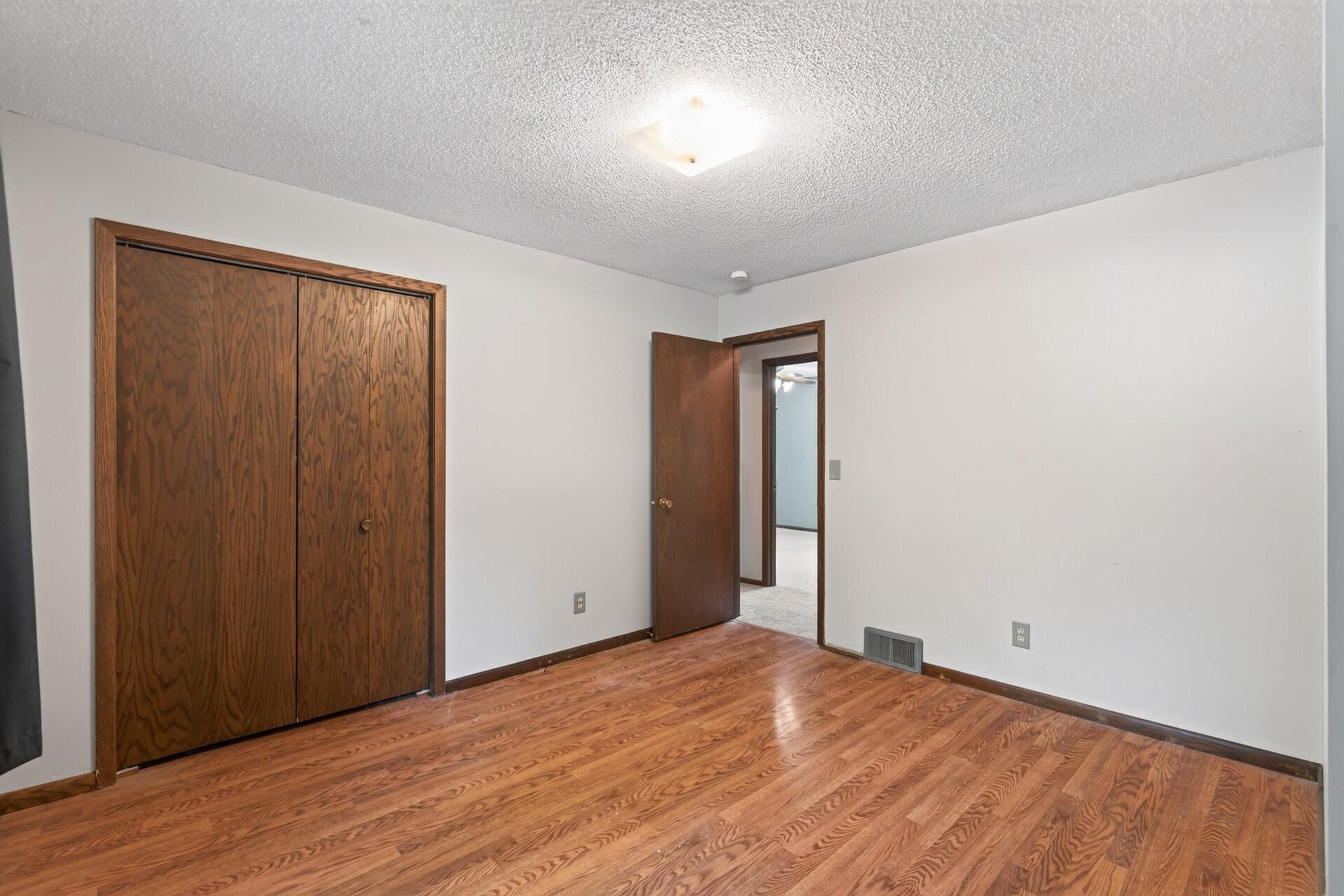 View of Residential at 1105 155th Street, Burnsville MN 55306, Burnsville (21 of 40) - Mike Wilen | Minnesota Team Real Estate