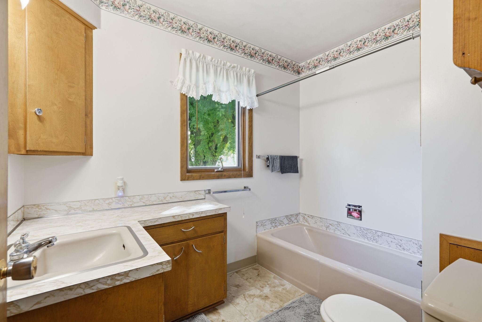 View of Residential at 807 Renville Street, Winthrop MN 55396, Winthrop (8 of 28) - Mike Wilen | Minnesota Team Real Estate