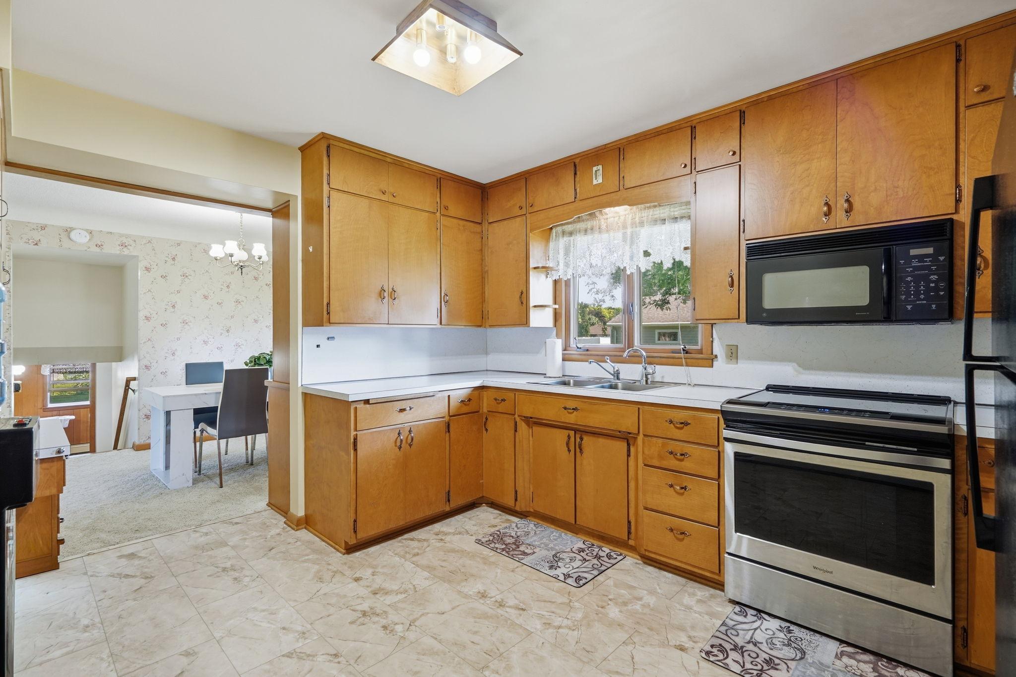 View of Residential at 807 Renville Street, Winthrop MN 55396, Winthrop (6 of 28) - Mike Wilen | Minnesota Team Real Estate