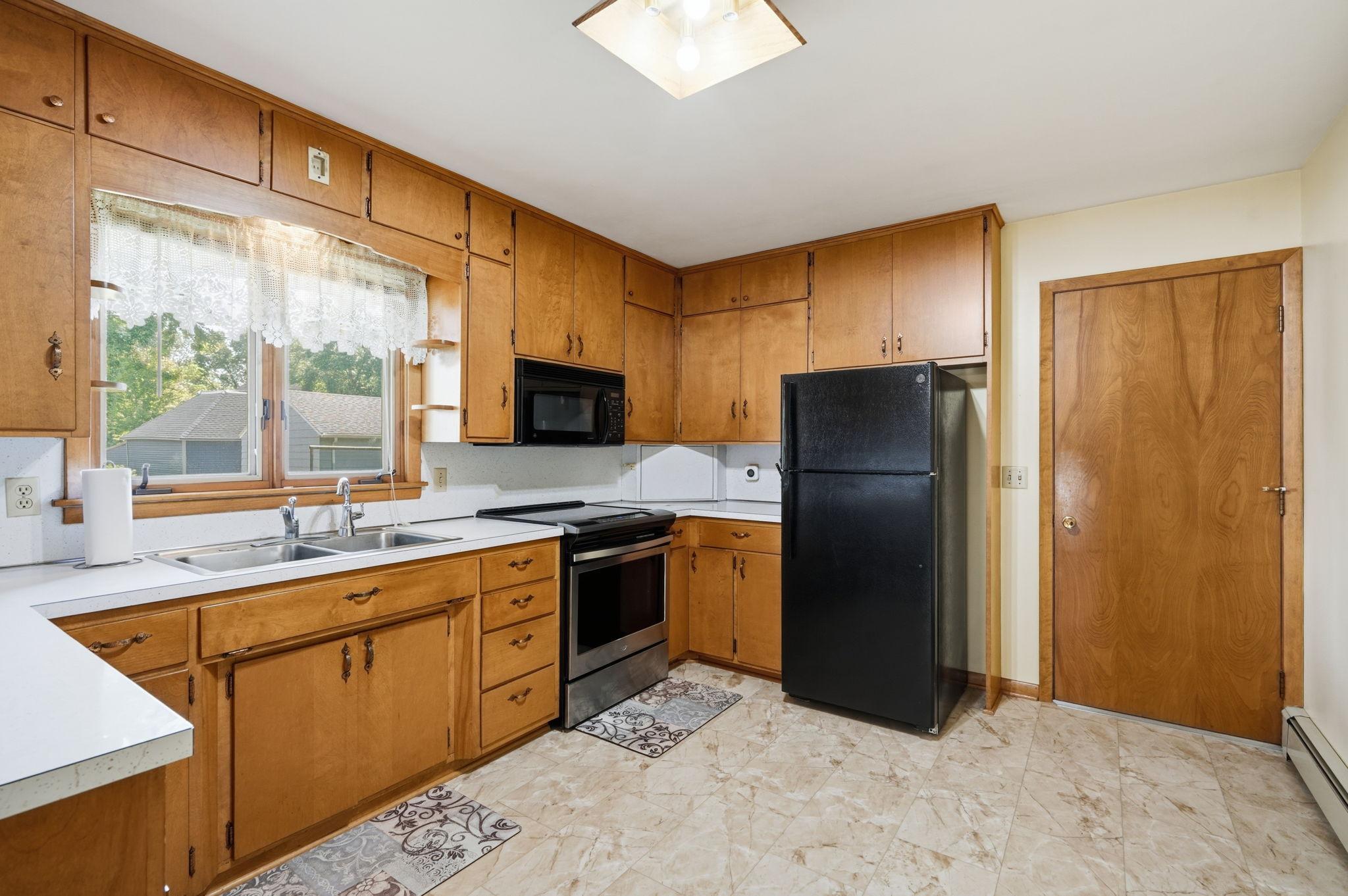 View of Residential at 807 Renville Street, Winthrop MN 55396, Winthrop (7 of 28) - Mike Wilen | Minnesota Team Real Estate