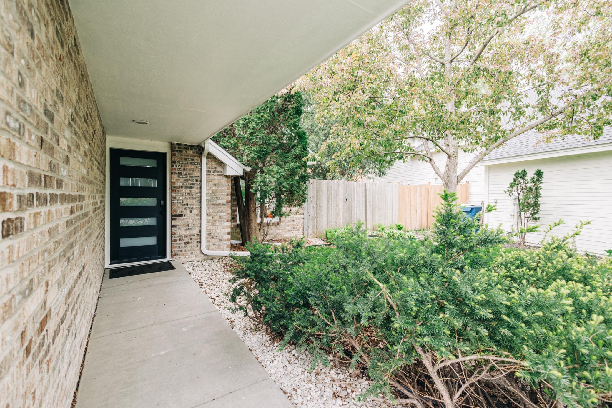 View of Residential at 18701 Clear View Drive, Minnetonka MN 55345, Minnetonka (2 of 24) - Mike Wilen | Minnesota Team Real Estate