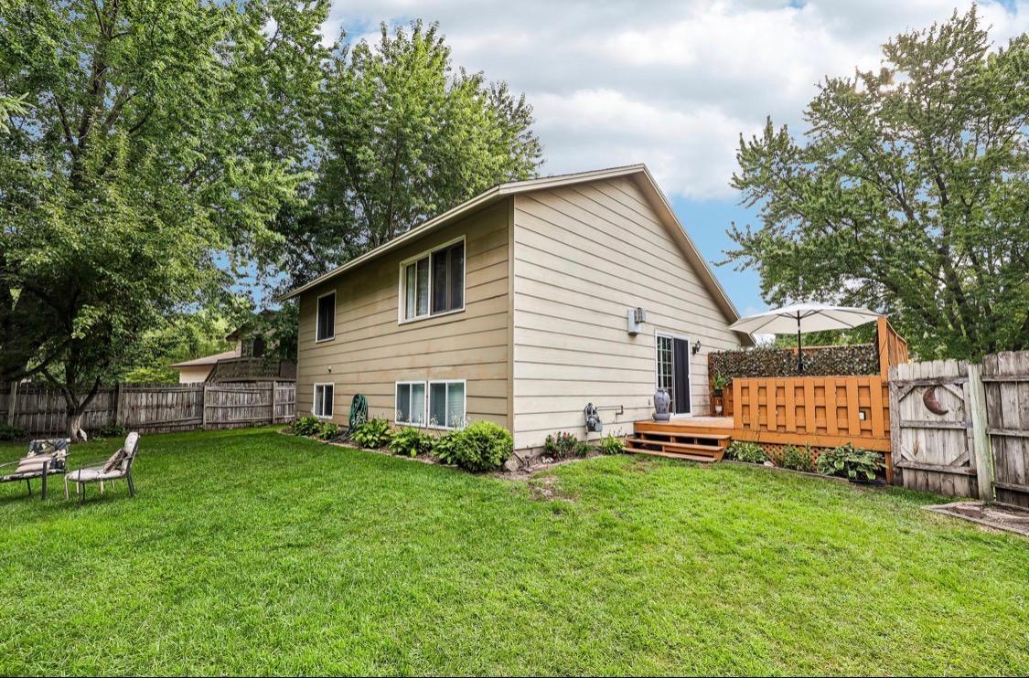 View of Residential at 687 116th Lane, Blaine MN 55434, Blaine (23 of 29) - Mike Wilen | Minnesota Team Real Estate