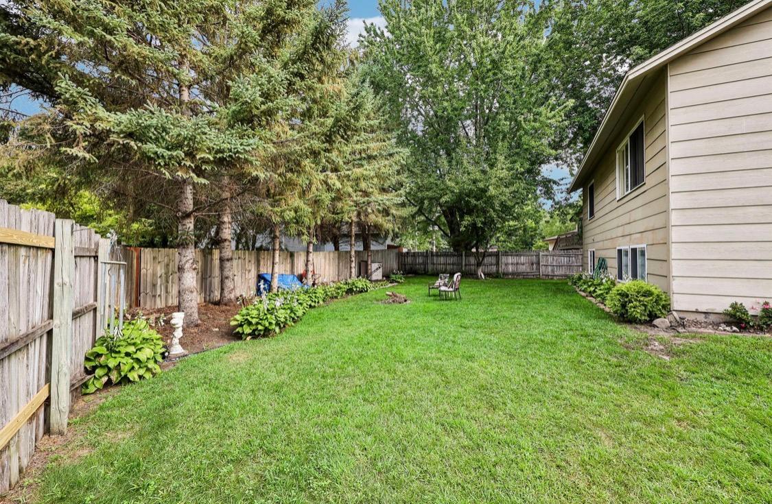 View of Residential at 687 116th Lane, Blaine MN 55434, Blaine (26 of 29) - Mike Wilen | Minnesota Team Real Estate
