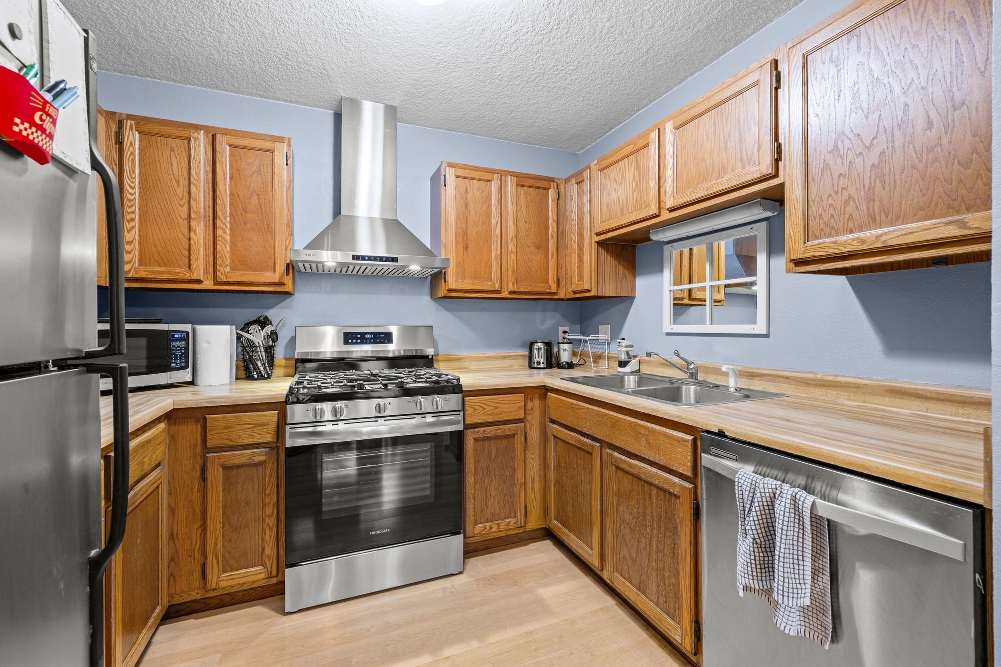 View of Residential at 3253 Evergreen Drive, Eagan MN 55121, Eagan (12 of 33) - Mike Wilen | Minnesota Team Real Estate