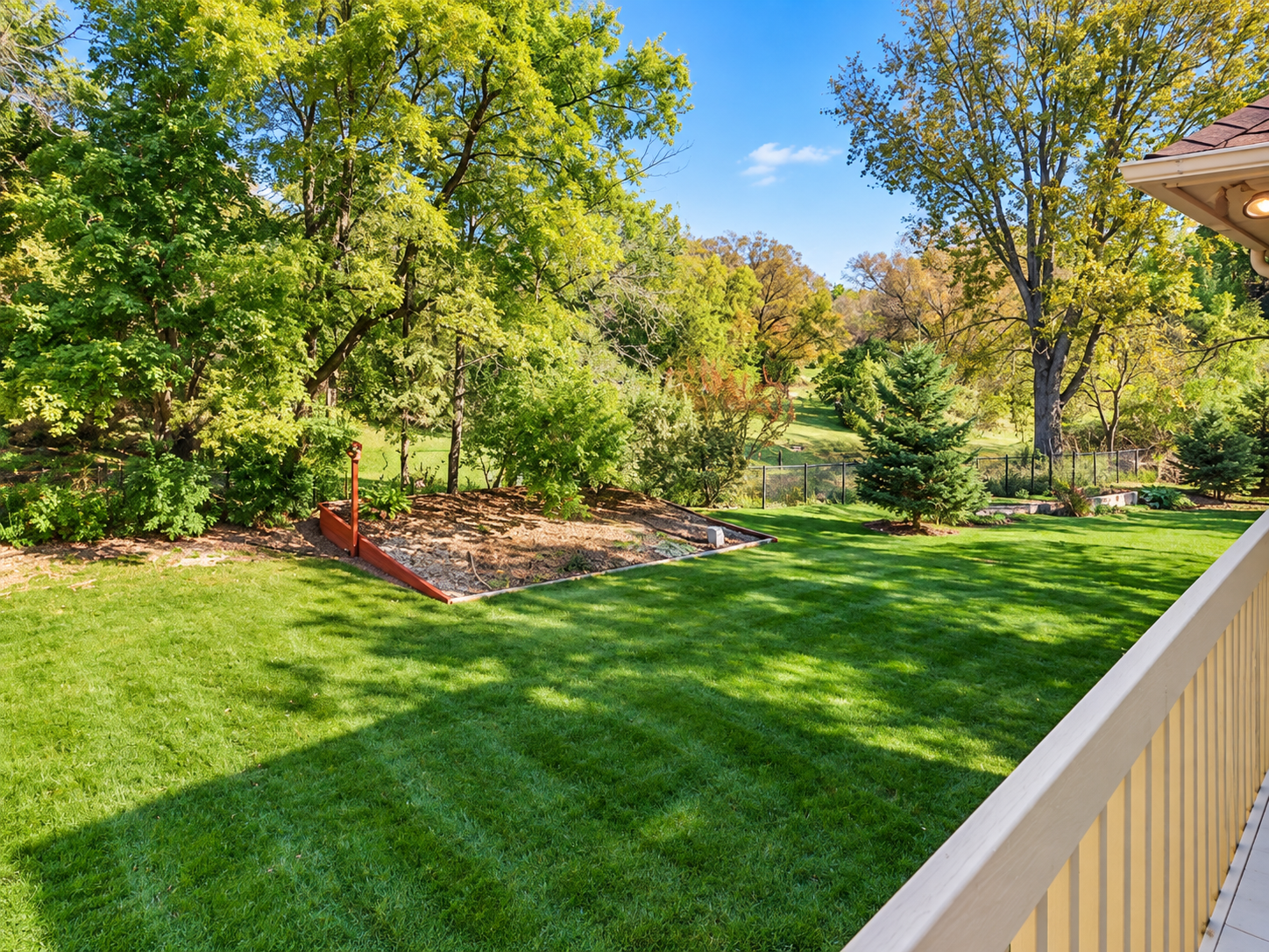 View of Residential at 12800 50th Avenue, Plymouth MN 55442, Plymouth (27 of 31) - Mike Wilen | Minnesota Team Real Estate