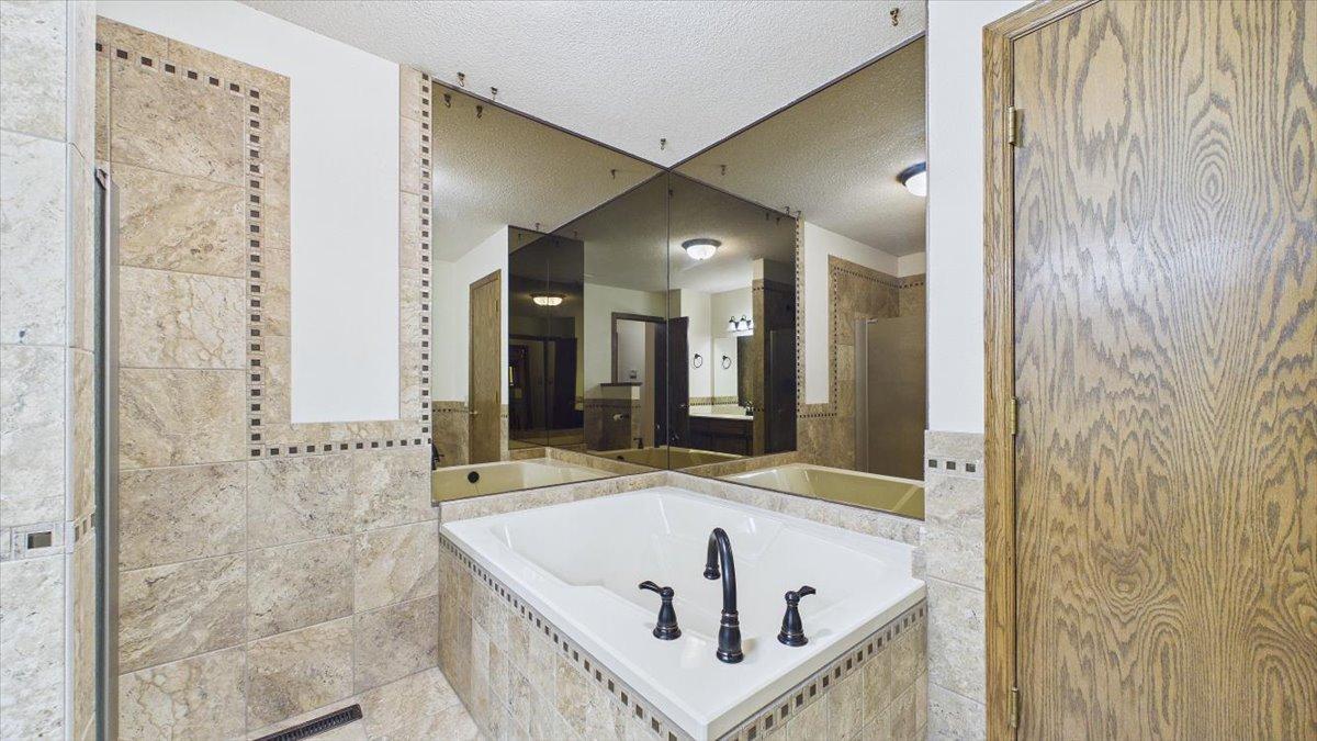 View of Residential at 13585 Vernon Avenue, Savage MN 55378, Savage (26 of 50) - Mike Wilen | Minnesota Team Real Estate