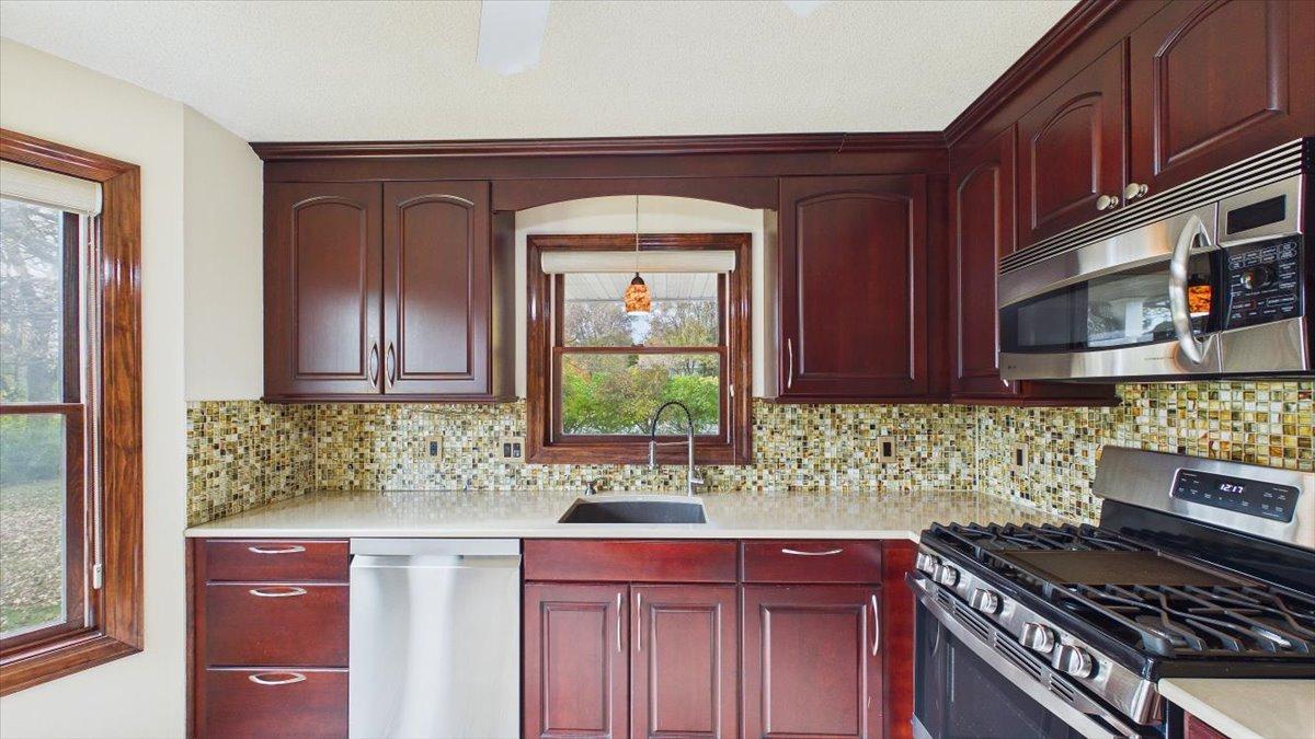 View of Residential at 13585 Vernon Avenue, Savage MN 55378, Savage (11 of 50) - Mike Wilen | Minnesota Team Real Estate