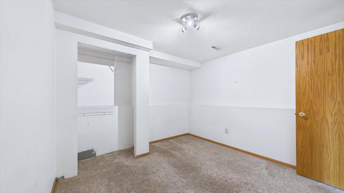 View of Residential at 13585 Vernon Avenue, Savage MN 55378, Savage (34 of 50) - Mike Wilen | Minnesota Team Real Estate