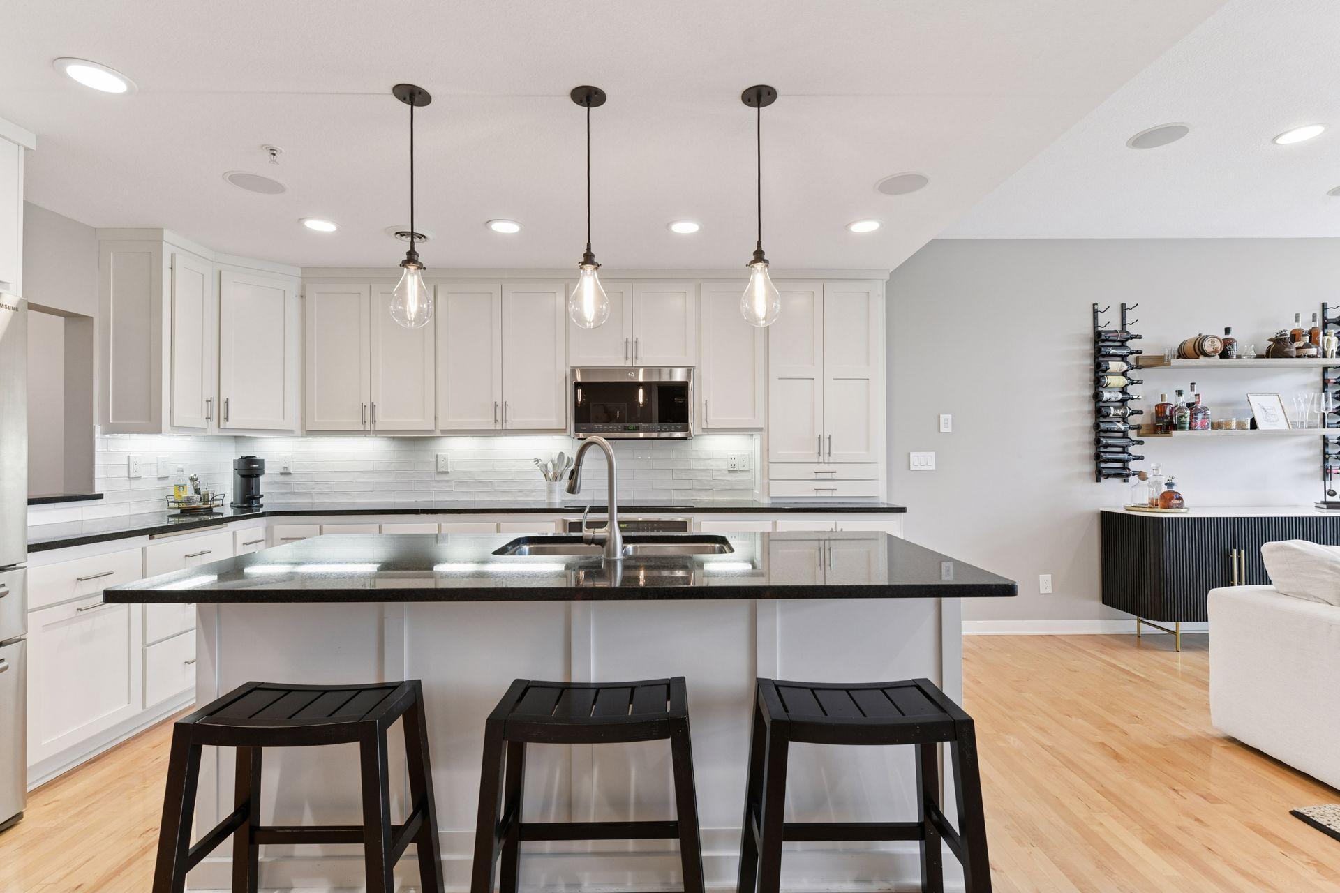View of Residential at 421 Willoughby Way, Minnetonka MN 55305, Minnetonka (17 of 41) - Mike Wilen | Minnesota Team Real Estate