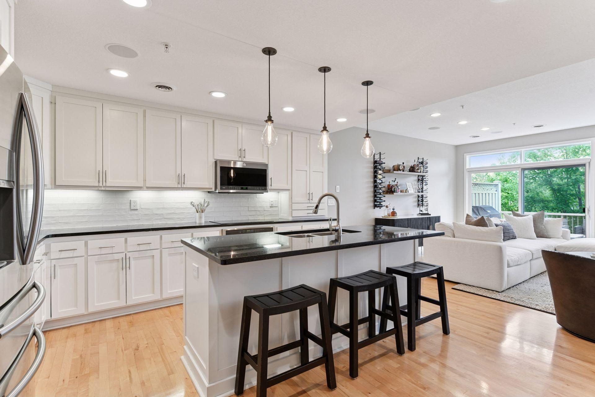 View of Residential at 421 Willoughby Way, Minnetonka MN 55305, Minnetonka (16 of 41) - Mike Wilen | Minnesota Team Real Estate